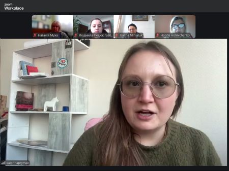 “Пишіть із людяністю”: поради для медіа від бойової медикині Катерини Приймак